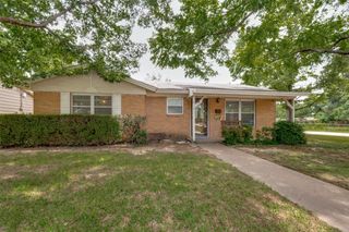 2002 Winthrop Street, Irving, TX 75061