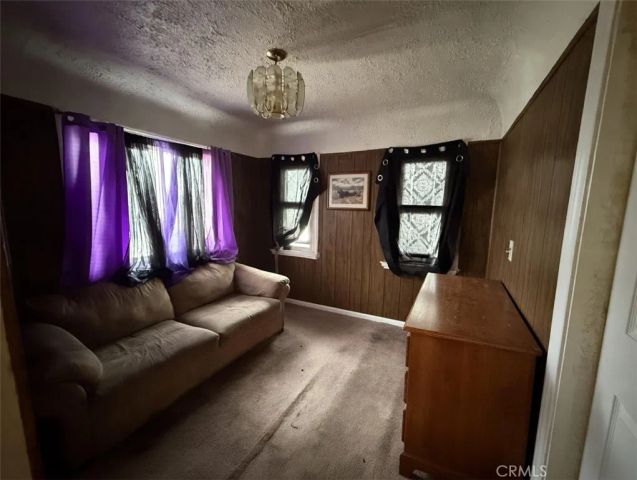 1324 W 101st, Los Angeles, CA 90044