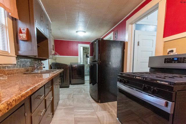 313 W GARRISON AVENUE, Electra, TX 76360