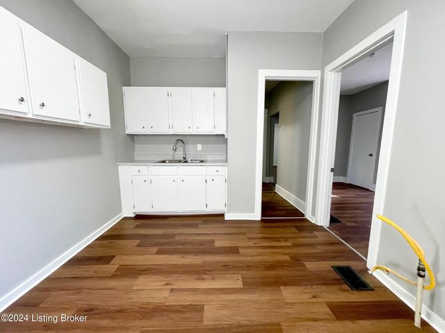 3420 Del Park Terrace, Louisville, KY 40211