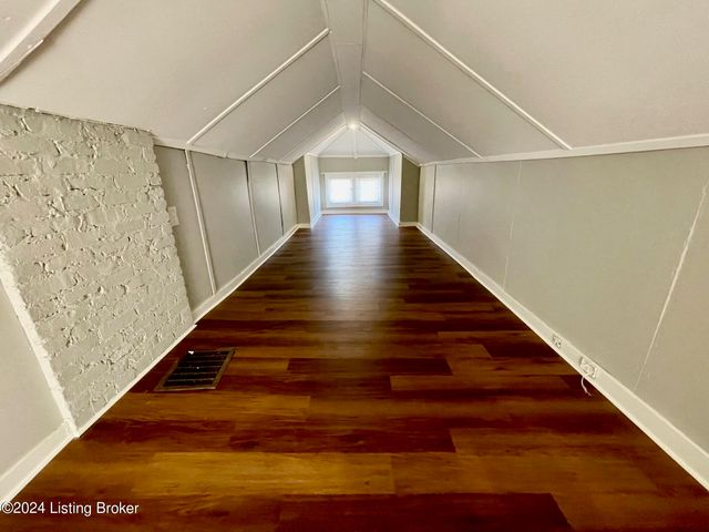 3420 Del Park Terrace, Louisville, KY 40211