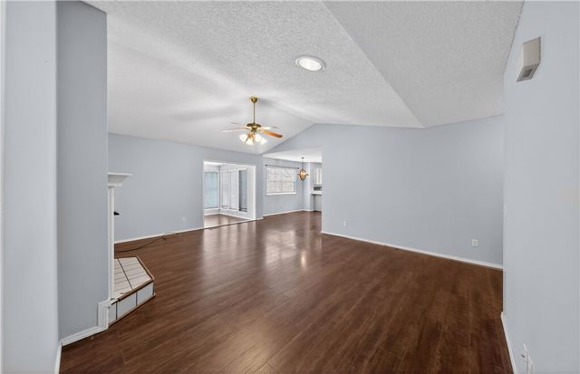 4 Stratton Lane, Bella Vista, AR 72714