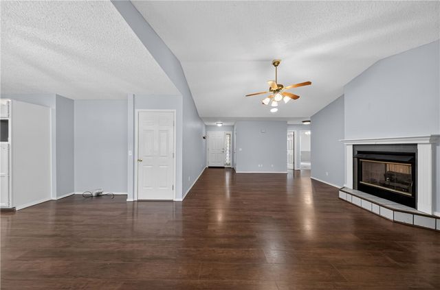 4 Stratton Lane, Bella Vista, AR 72714