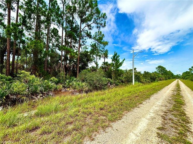 4203 E 27th ST, Alva, FL 33920