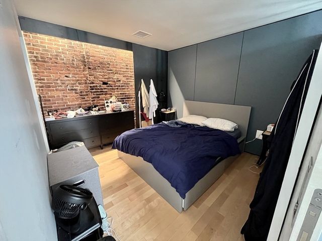 681 Washington Street 5, Boston, MA 02116