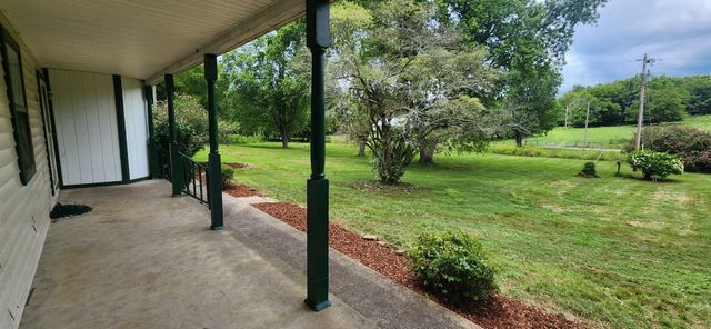 2877 Bryant Rd, Culleoka, TN 38451