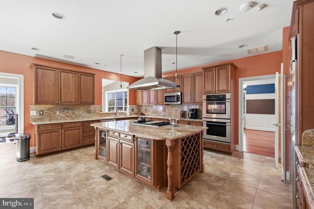 2405 TURNGATE CT, Upper Marlboro, MD 20774