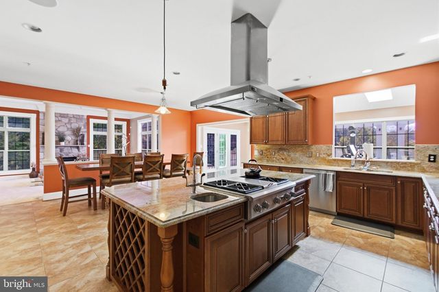 2405 TURNGATE CT, Upper Marlboro, MD 20774