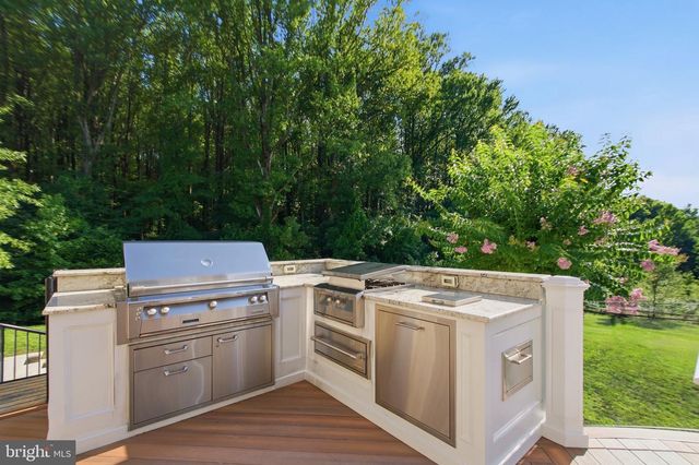 2405 TURNGATE CT, Upper Marlboro, MD 20774