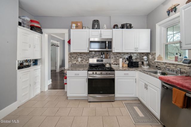 505 Bedford Road, Schenectady, NY 12308