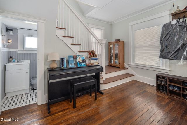 505 Bedford Road, Schenectady, NY 12308