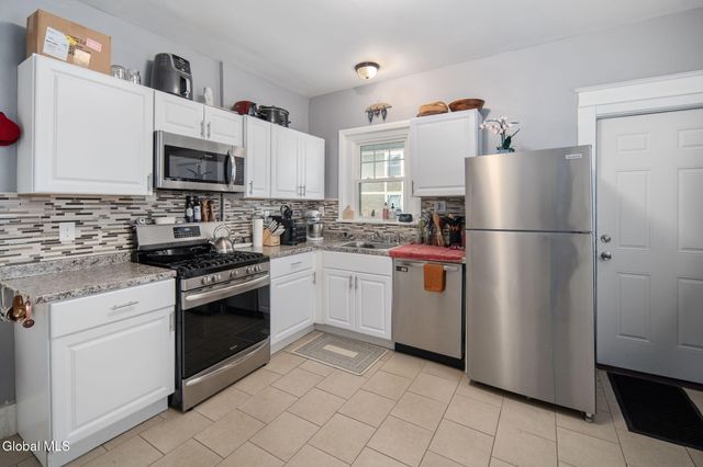 505 Bedford Road, Schenectady, NY 12308