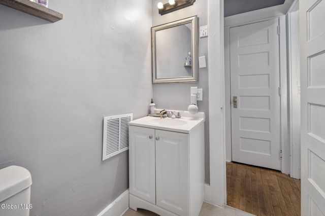 505 Bedford Road, Schenectady, NY 12308