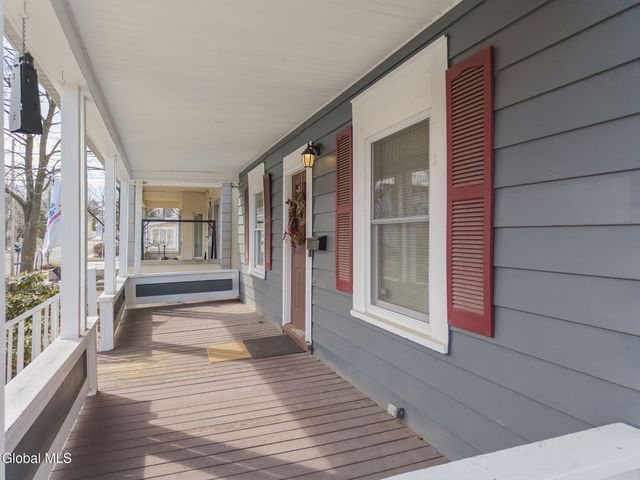 505 Bedford Road, Schenectady, NY 12308