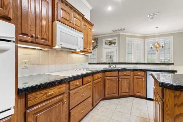 130 CR 2221, Mineola, TX 75773