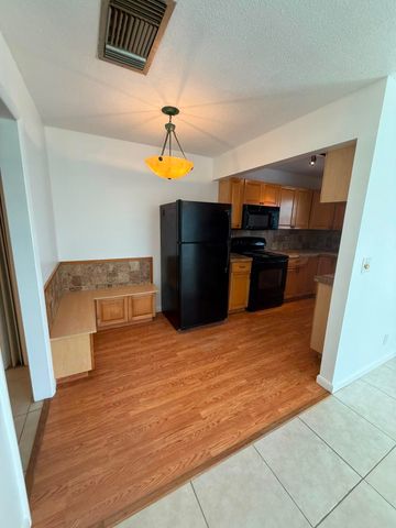 4951 Wedgewood Way 5, West Palm Beach, FL 33417
