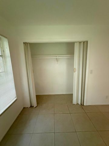 4951 Wedgewood Way 5, West Palm Beach, FL 33417