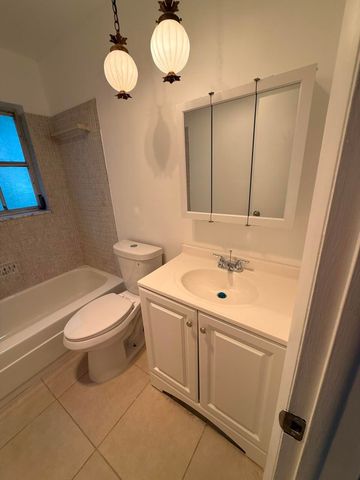 4951 Wedgewood Way 5, West Palm Beach, FL 33417