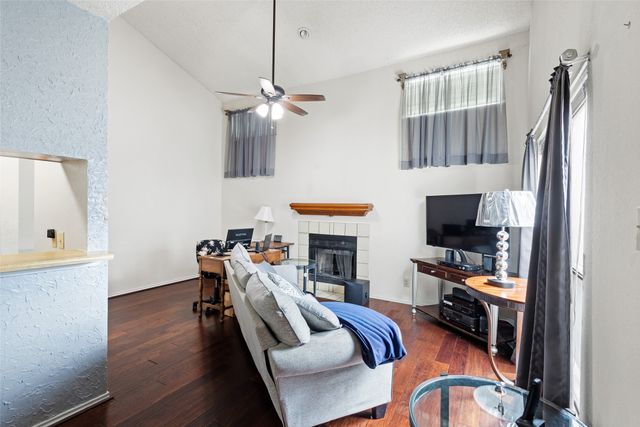 7340 Skillman Street 102, Dallas, TX 75231