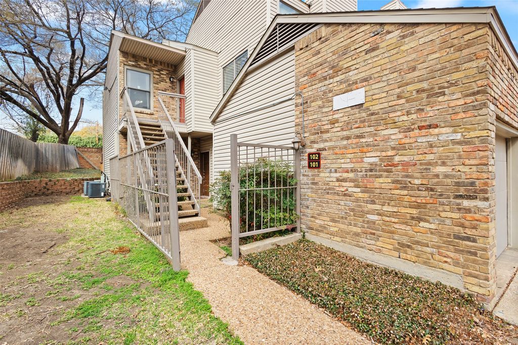 7340 Skillman Street 102, Dallas, TX 75231