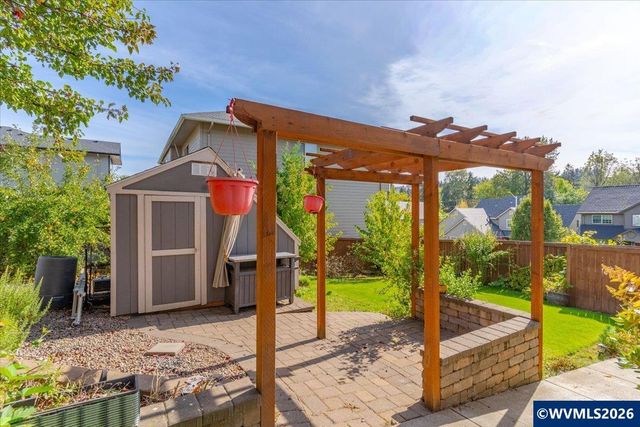 1340 West Meadows Dr NW, Salem, OR 97304
