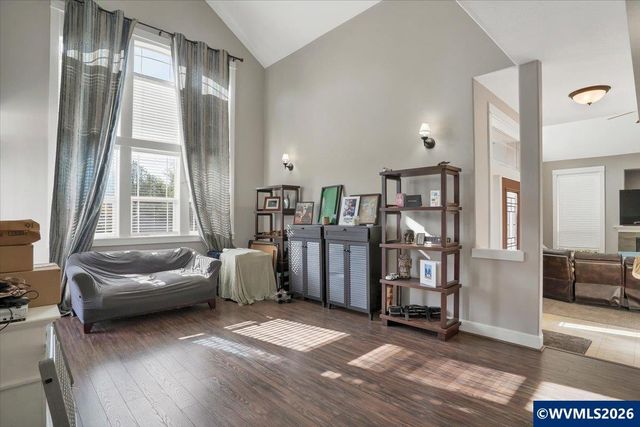 1340 West Meadows Dr NW, Salem, OR 97304
