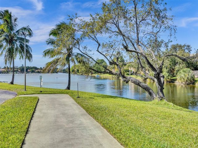 6705 NW 169th Street C112, Hialeah, FL 33015