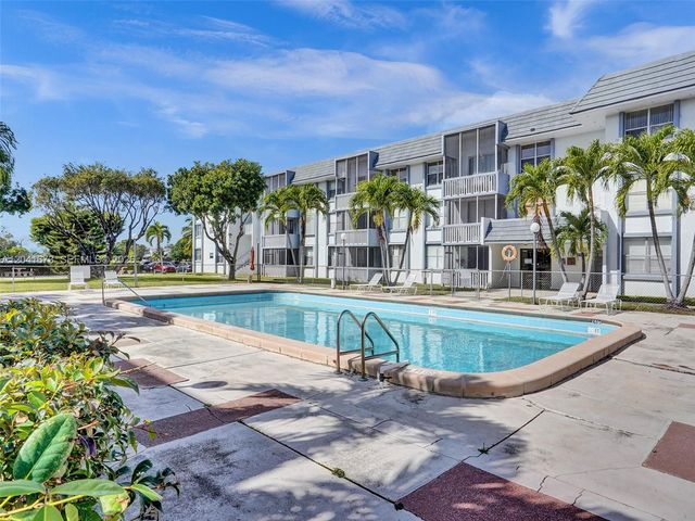 6705 NW 169th Street C112, Hialeah, FL 33015