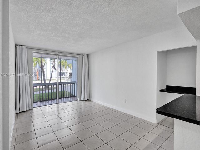 6705 NW 169th Street C112, Hialeah, FL 33015