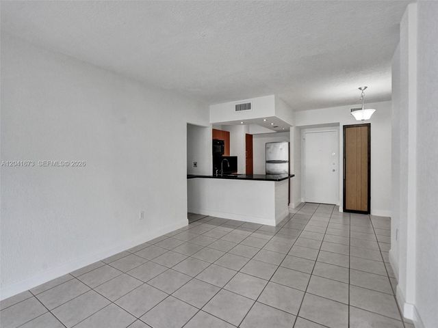 6705 NW 169th Street C112, Hialeah, FL 33015