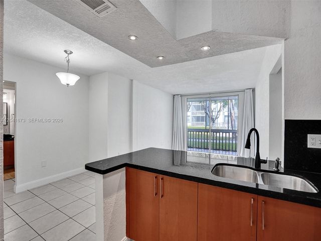 6705 NW 169th Street C112, Hialeah, FL 33015