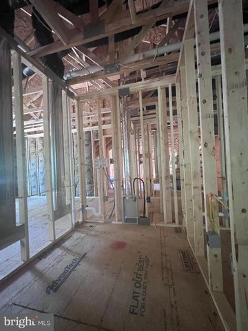 1163 KUHN RD, Boiling Springs, PA 17007