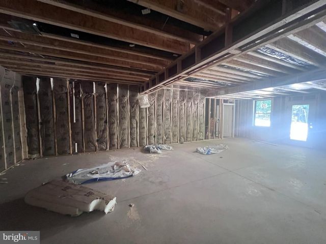 1163 KUHN RD, Boiling Springs, PA 17007