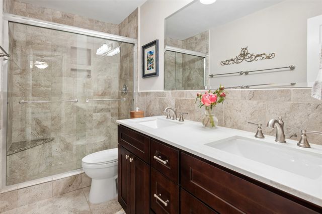705 Walnut Drive, Lewisville, TX 75067