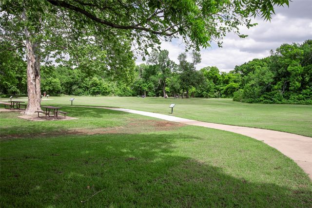 705 Walnut Drive, Lewisville, TX 75067