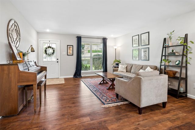 705 Walnut Drive, Lewisville, TX 75067