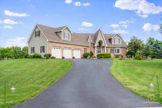 5350 Goldenrod Drive, Oswego, IL 60543