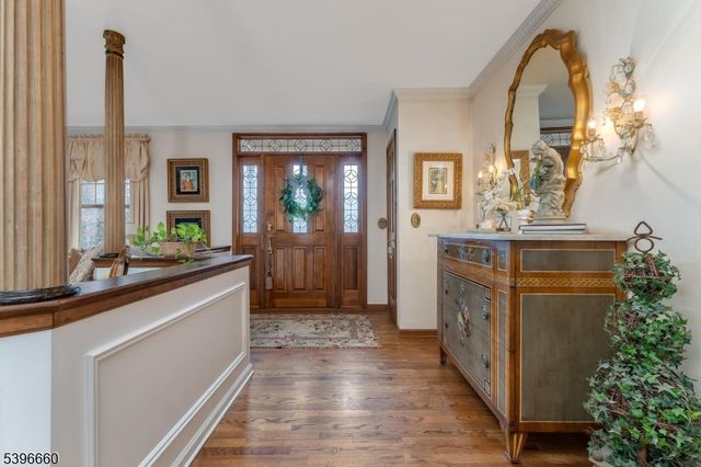 6 Fawn Ridge Rd, Clinton Twp., NJ 08833