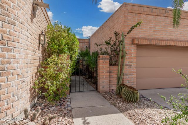 4568 N Camino Campero, Tucson, AZ 85750