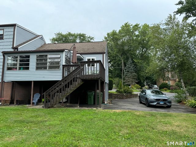 11 Maple Street 2, Trumbull, CT 06611