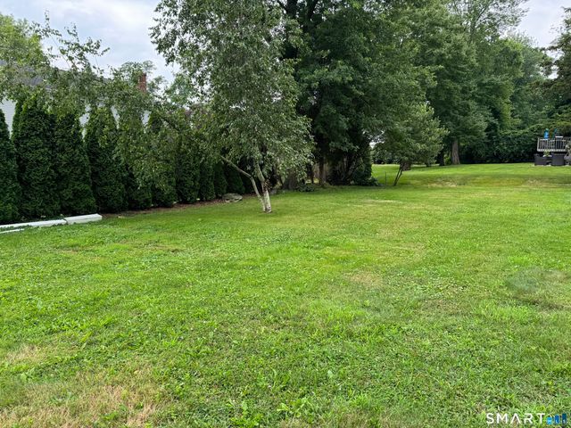 11 Maple Street 2, Trumbull, CT 06611