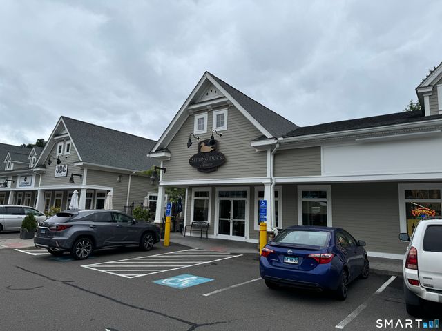 11 Maple Street 2, Trumbull, CT 06611