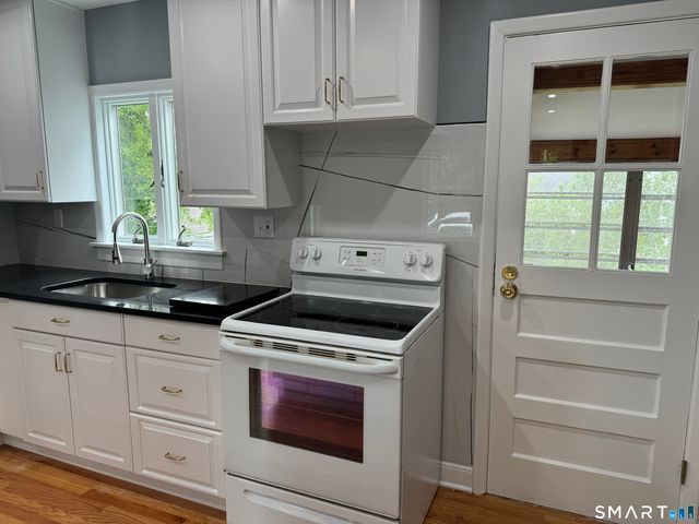 11 Maple Street 2, Trumbull, CT 06611