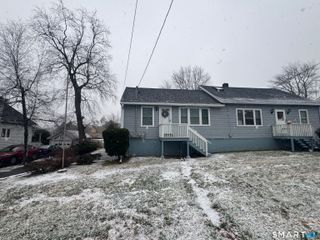 11 Maple Street 2, Trumbull, CT 06611