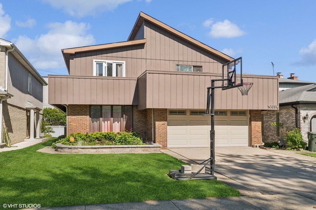 10039 LaCrosse Avenue, Skokie, IL 60077
