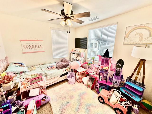 905 Wishon Avenue W, Madera, CA 93636