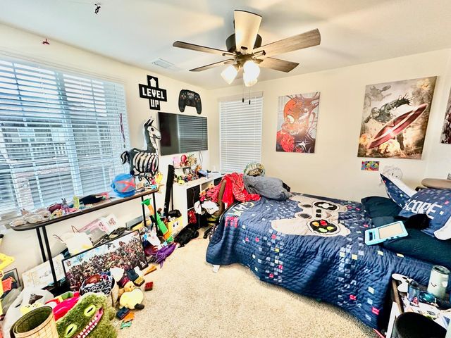 905 Wishon Avenue W, Madera, CA 93636