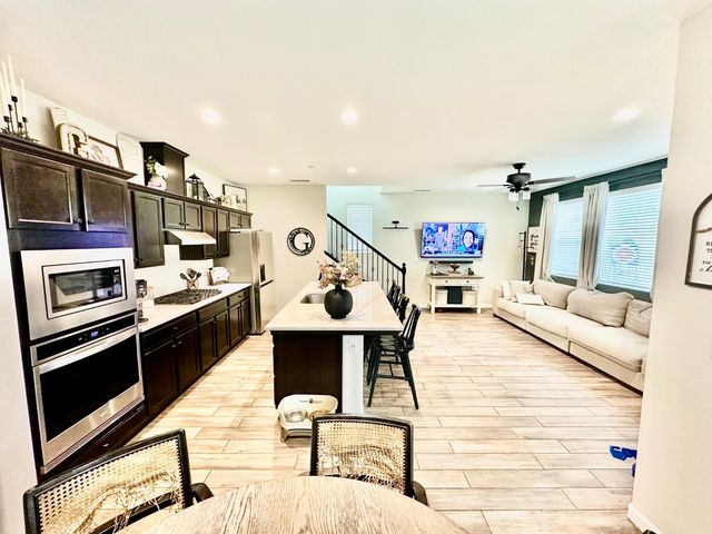 905 Wishon Avenue W, Madera, CA 93636