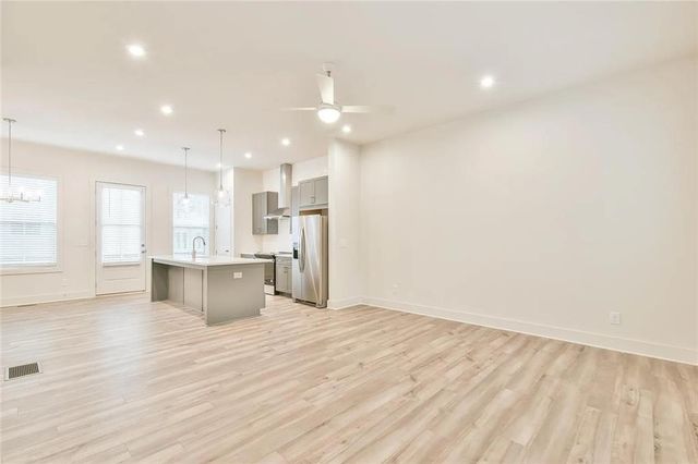 262 Dilbeck NE Circle, Atlanta, GA 30342