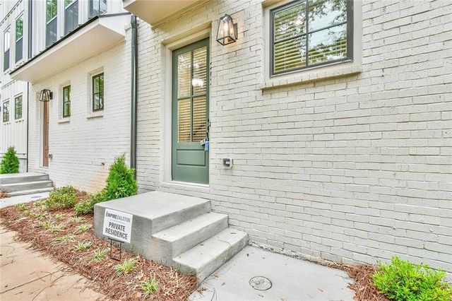 262 Dilbeck NE Circle, Atlanta, GA 30342